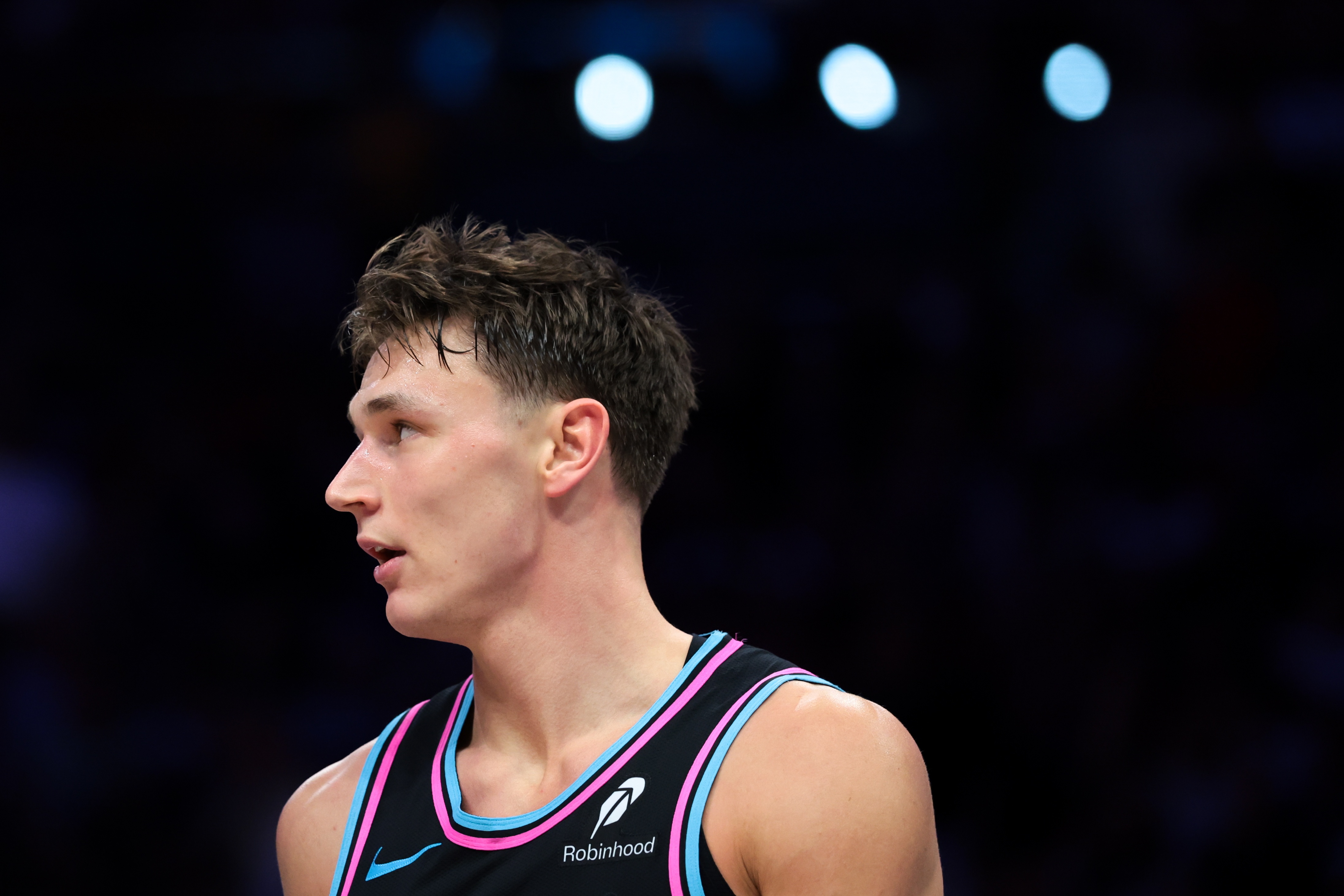 克莱：佩勒·拉松训练刻苦 尽显热火球员风范